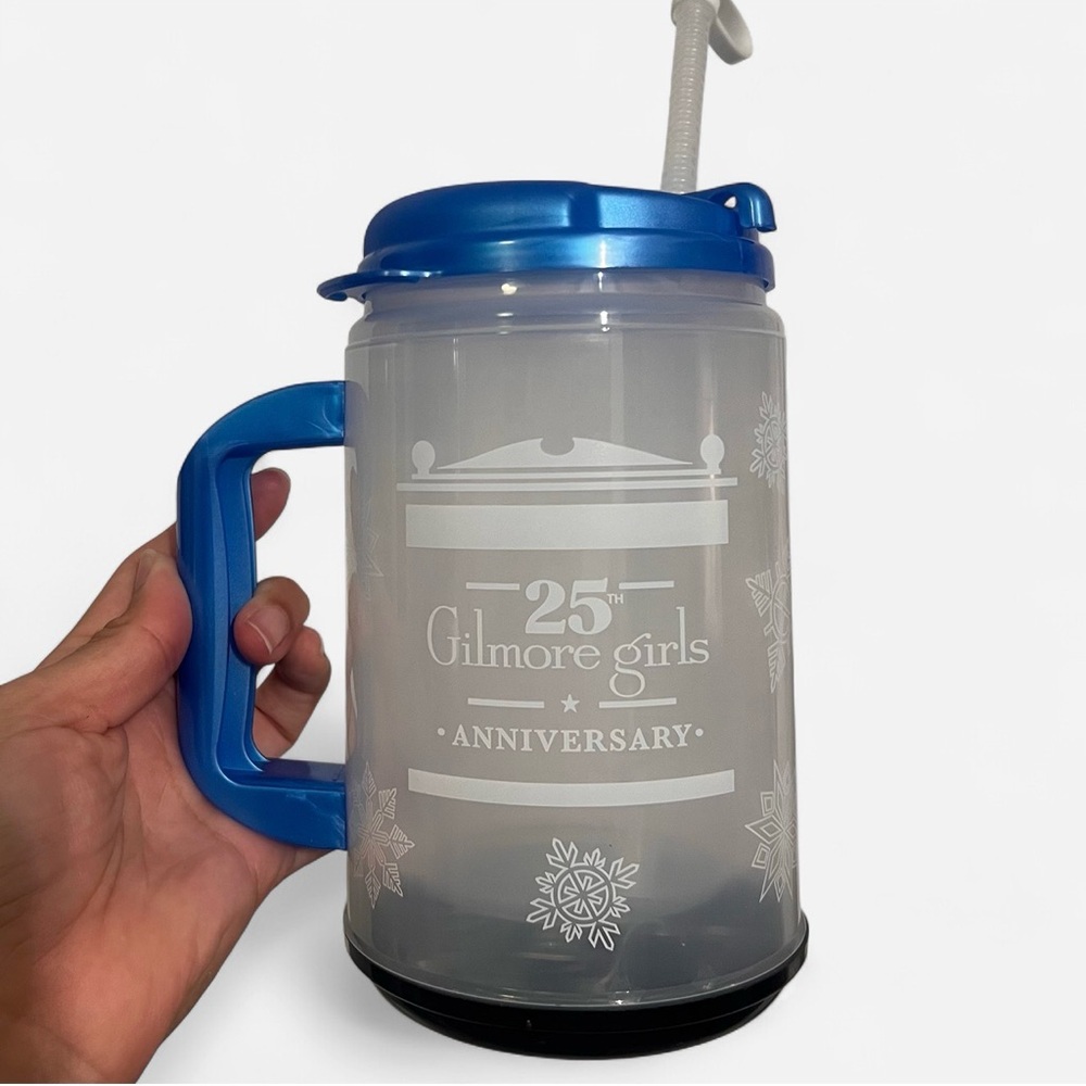 Gilmore Girls 25th anniversary Souvenir Light Up Cup‎ Holiday Event LA WB - Picture 4 of 9